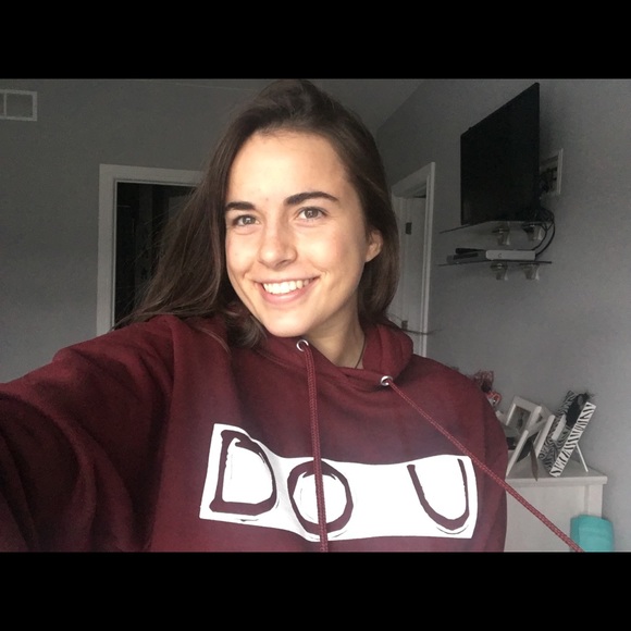 Meet your Posher, Allie - Picture 1 of 1